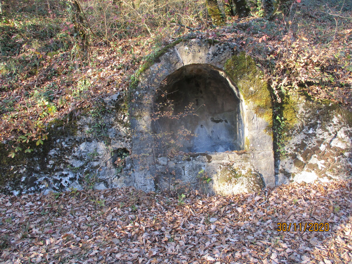 Boucle des fontaines à St Julien de Lampon