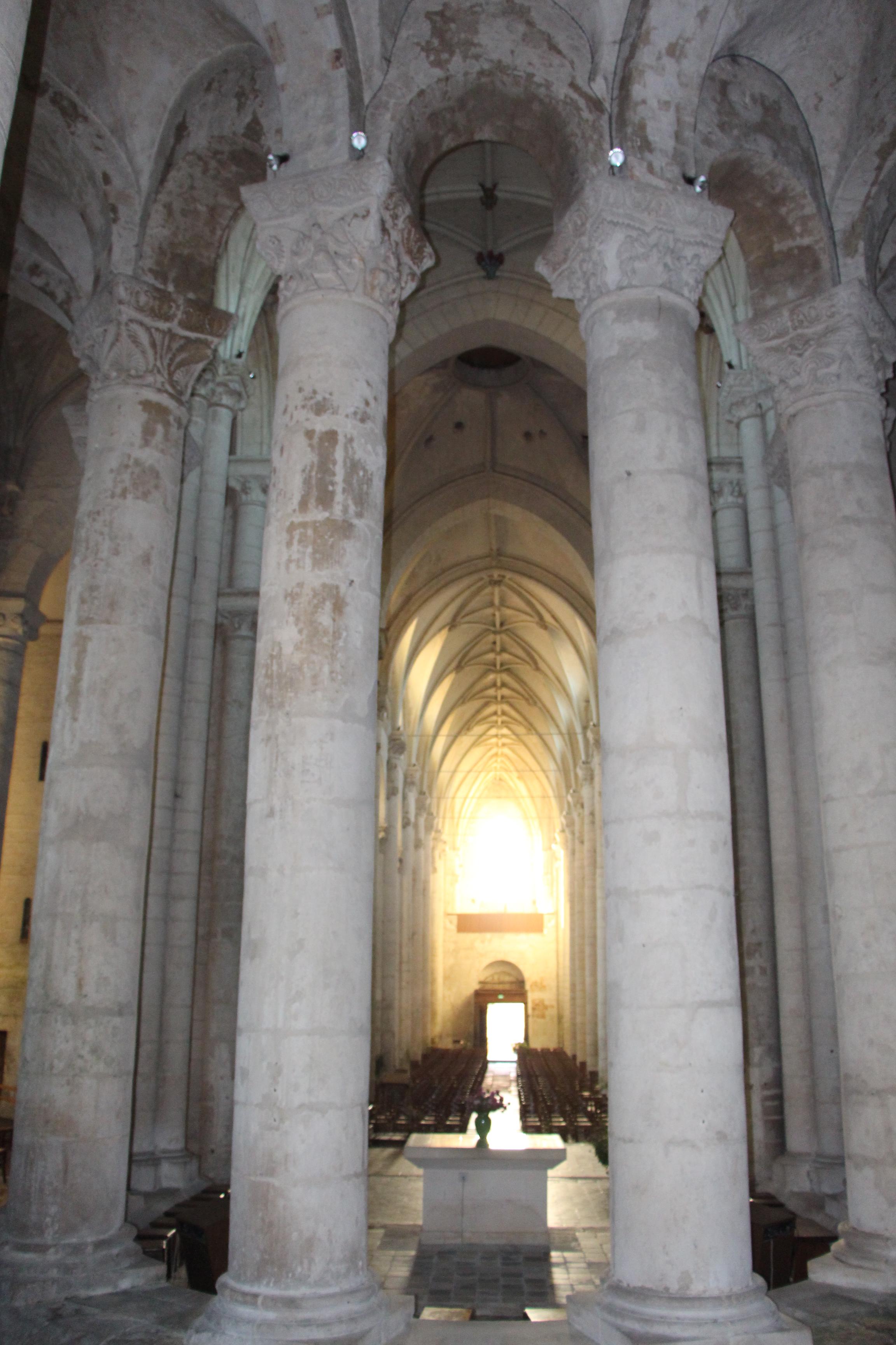 L'église abbatiale Saint-Pierre, Airvault - photo 5