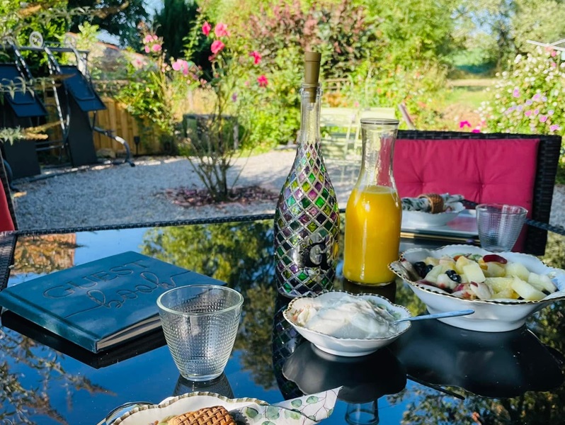 Maison des glycines, Droux - photo 4