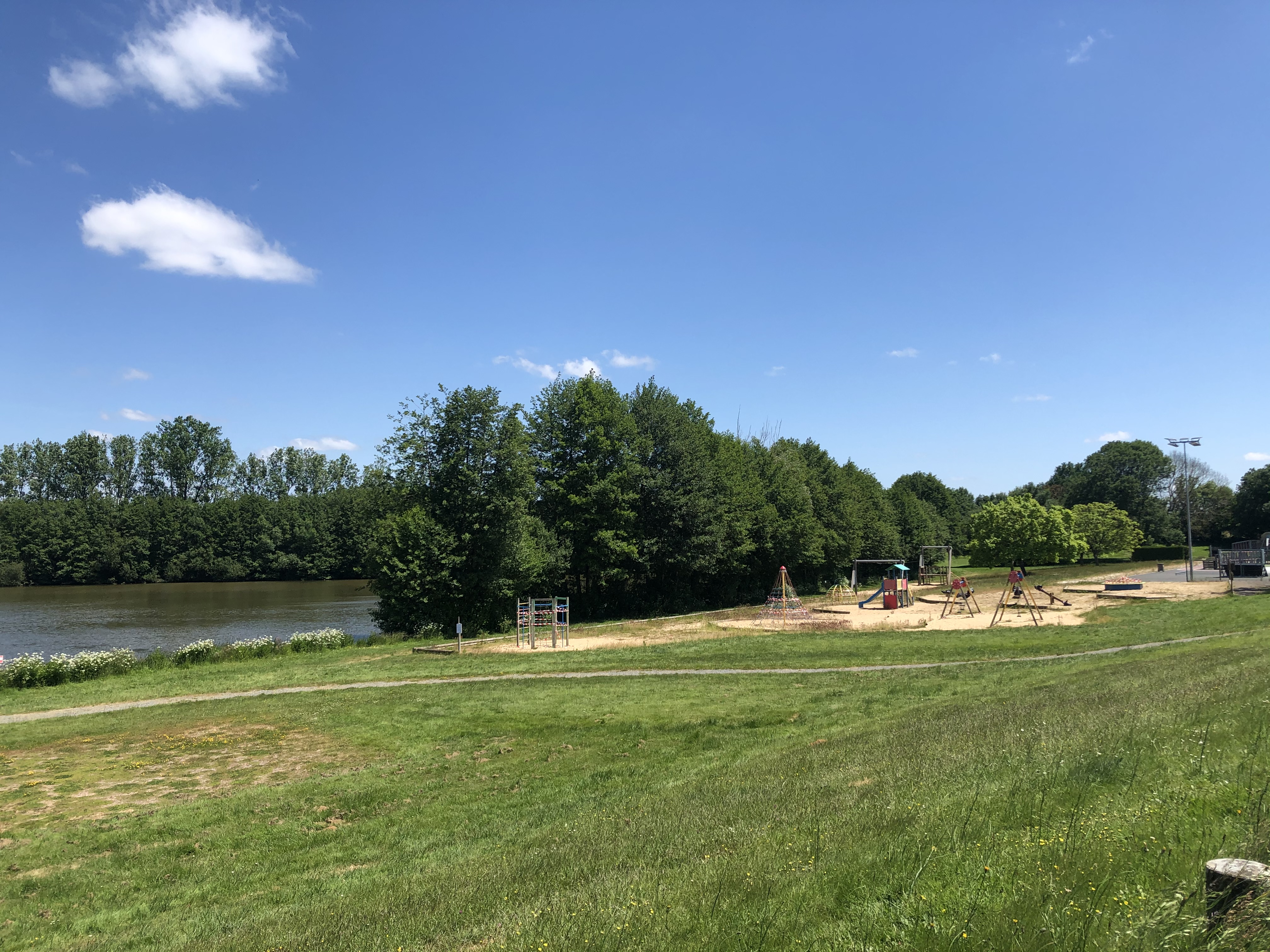 Plan d'eau les Effres