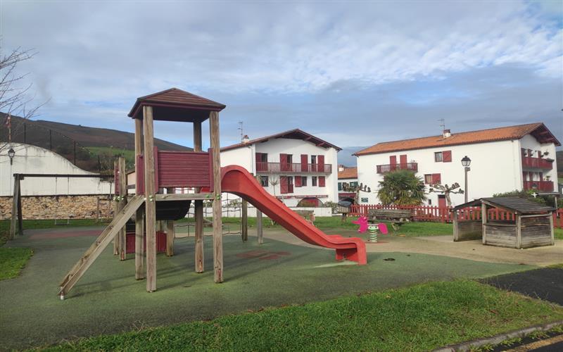 Aire de jeux Lur Berri