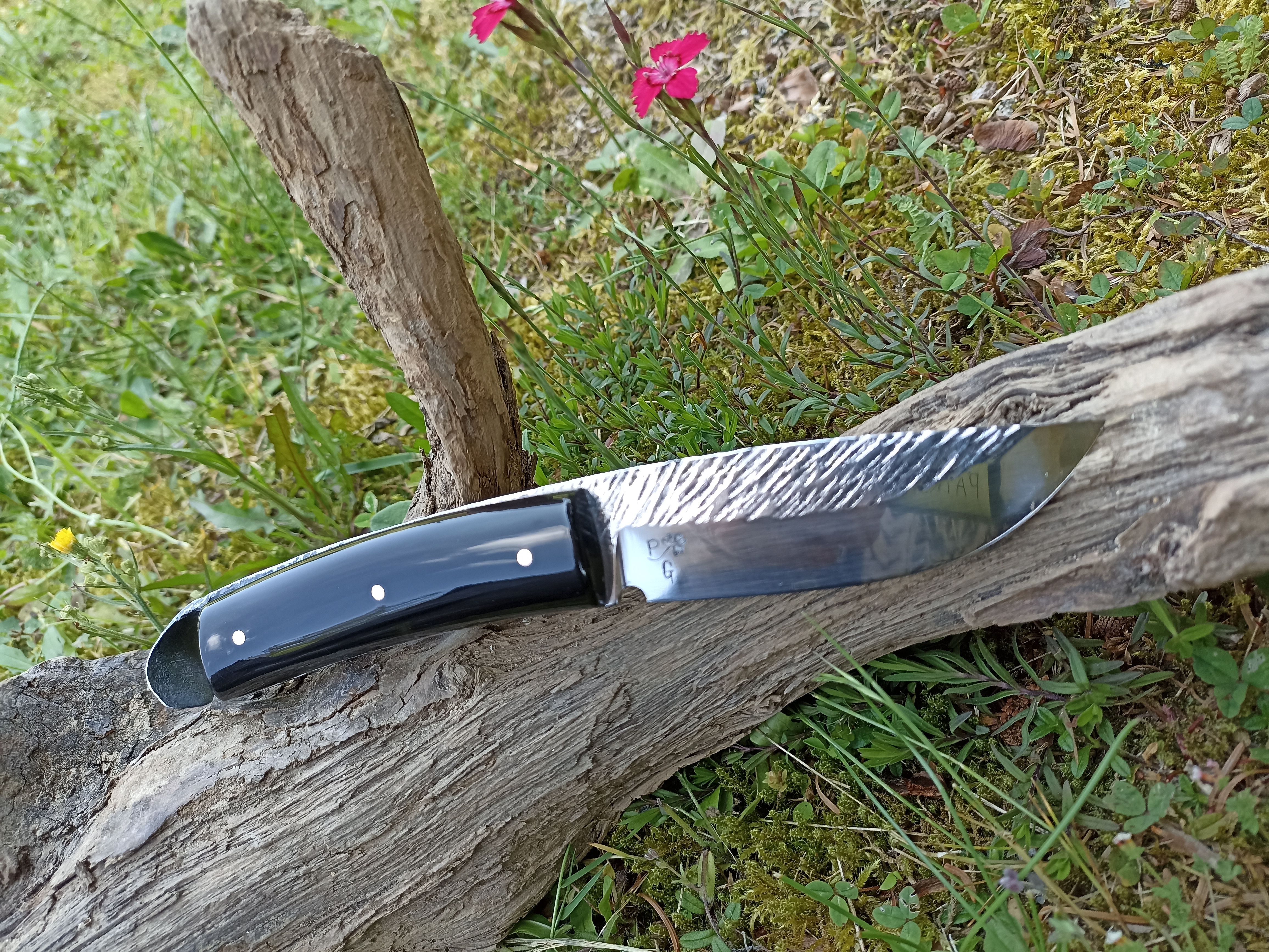 Carnivorae, couteaux artisanaux