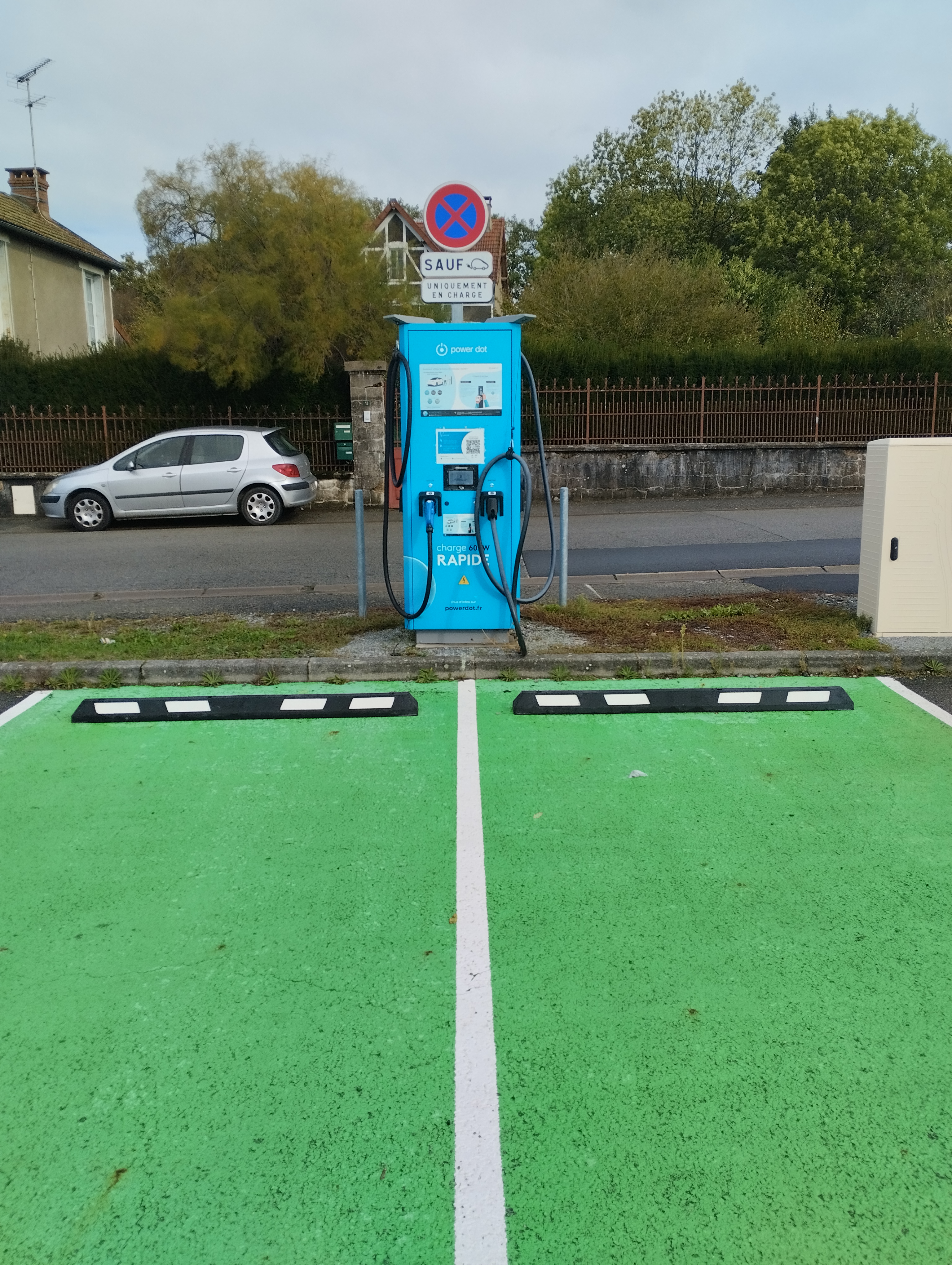 Borne de recharge electrique