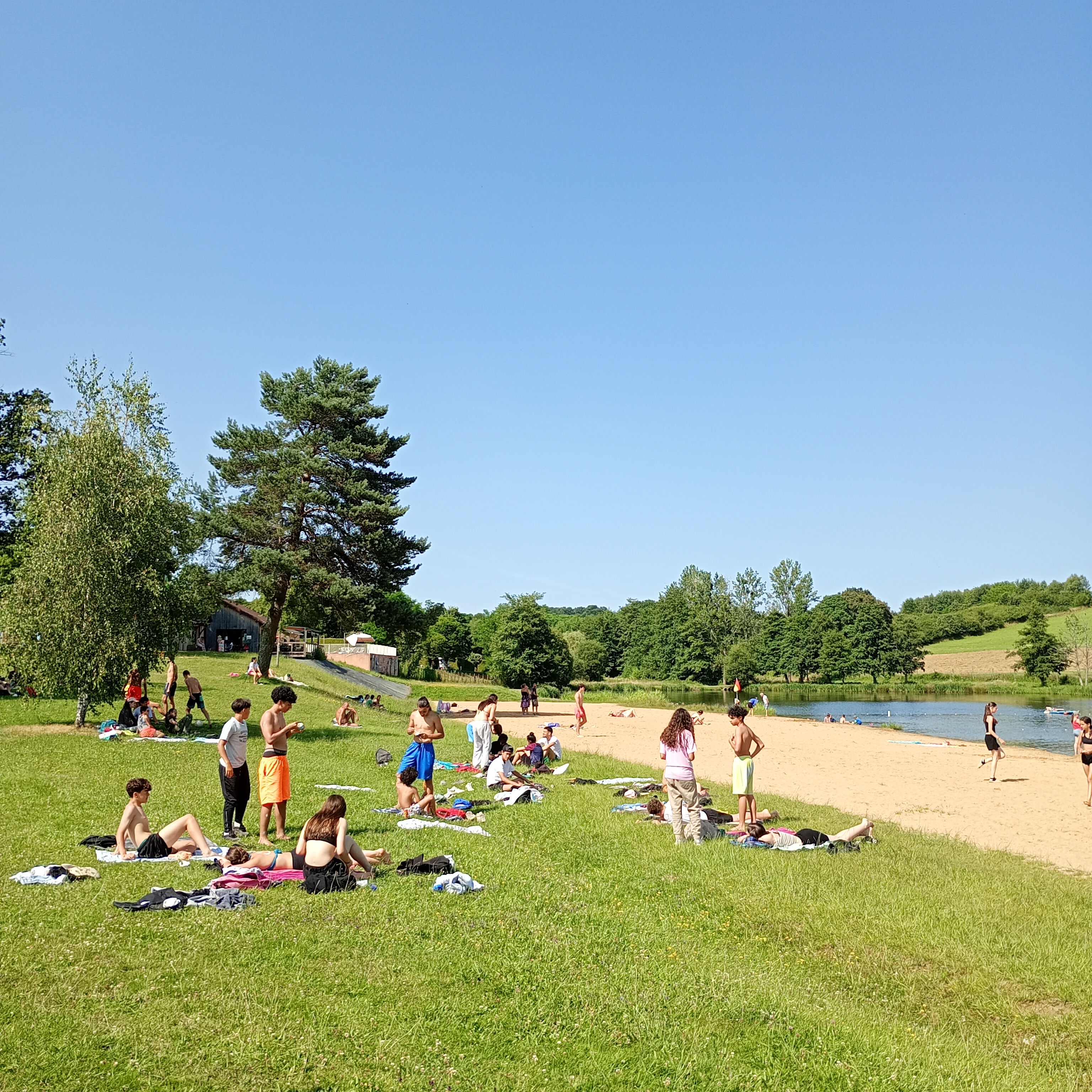 Vamos a la playa à St Germain les Belles — visuel événement