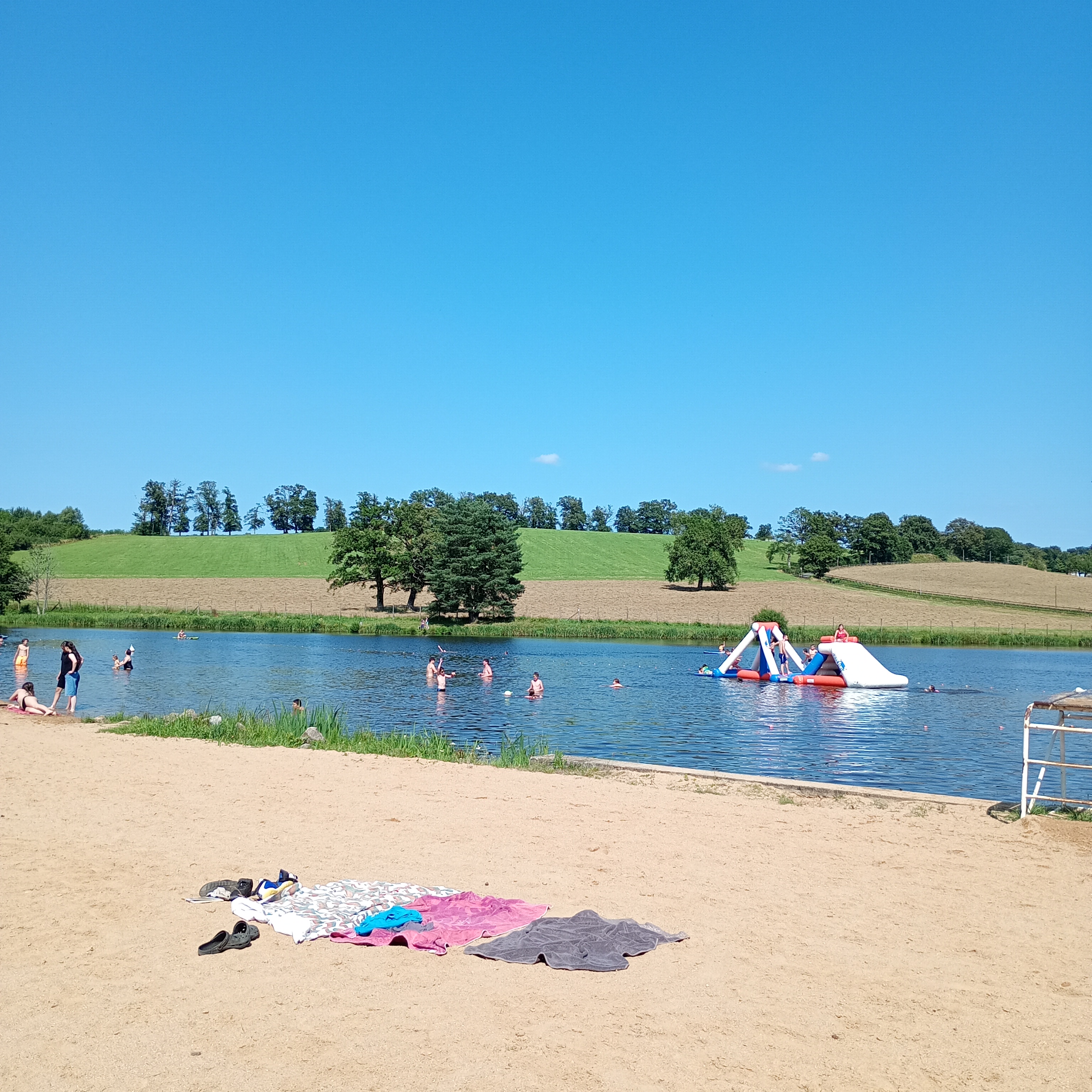Plan d'eau de baignade de "Montréal" à Saint Germain Les Belles