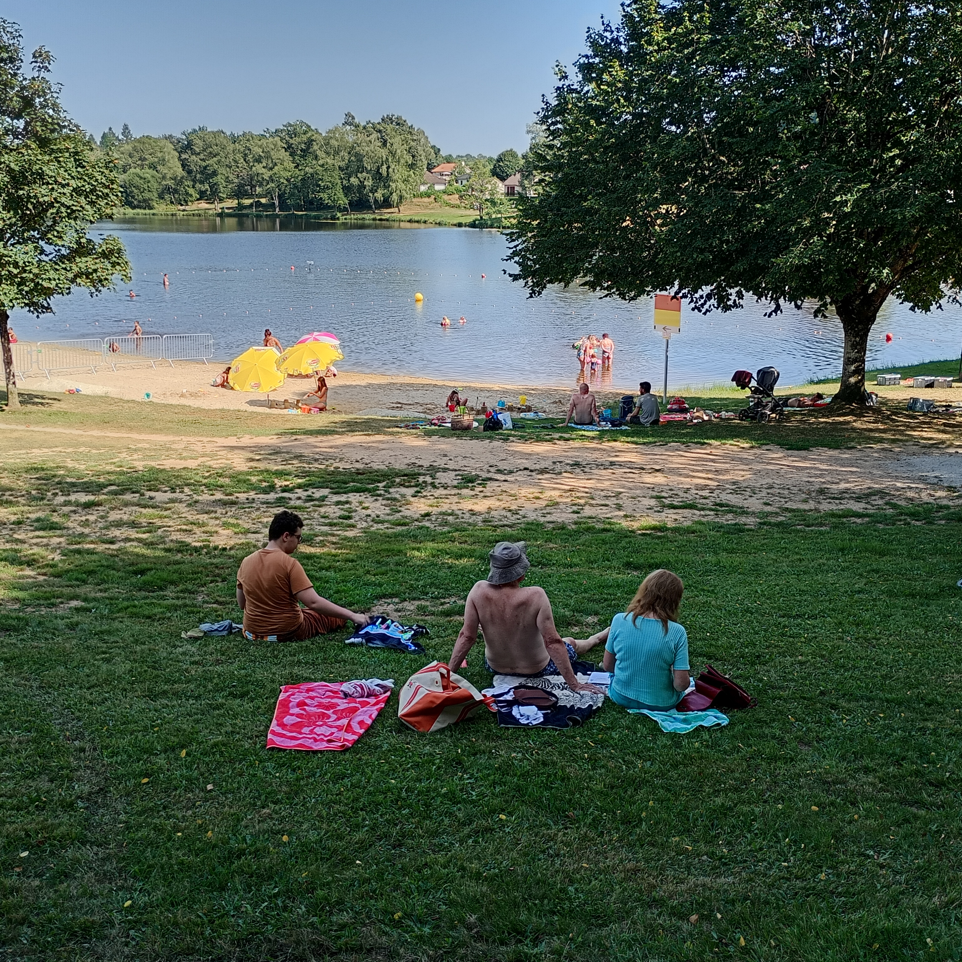 Plan d'eau de baignade de "La Roche" à Meuzac