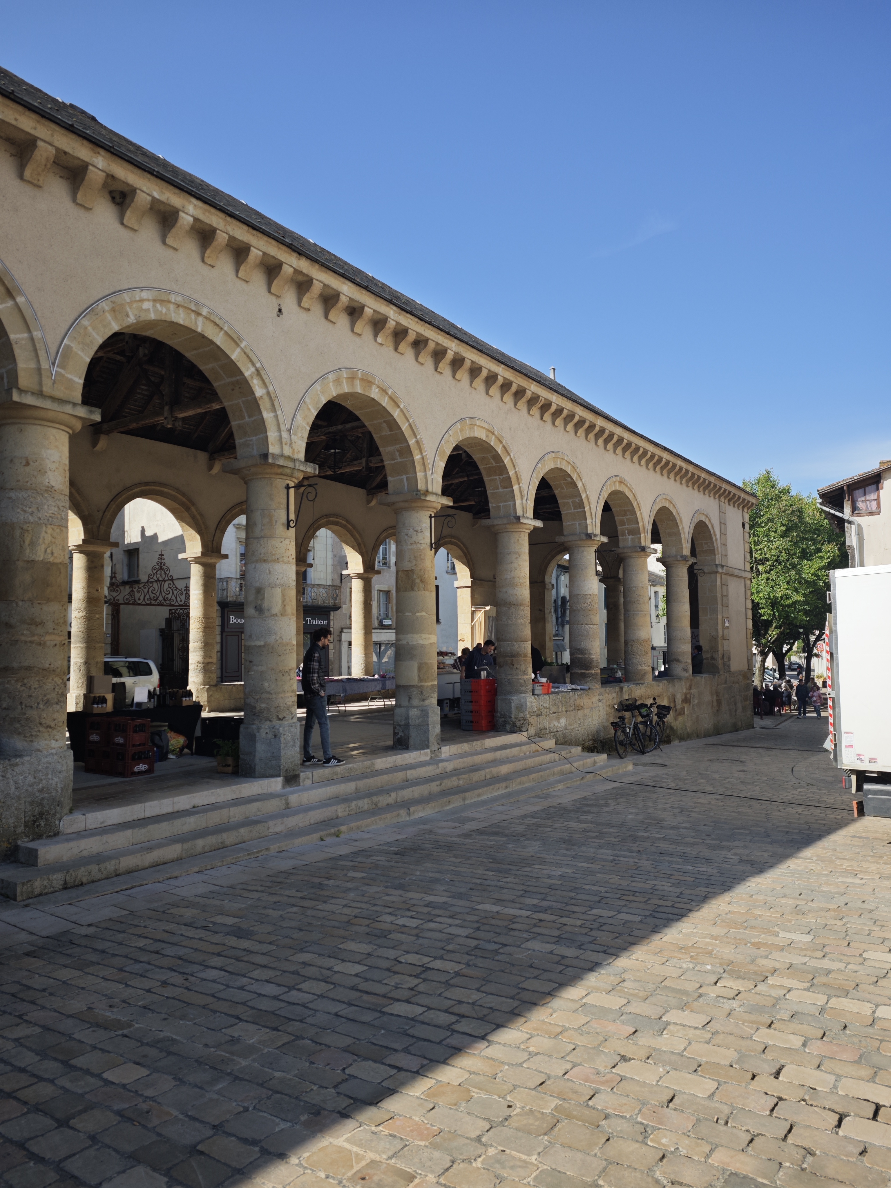 Les Halles, Airvault - photo 4