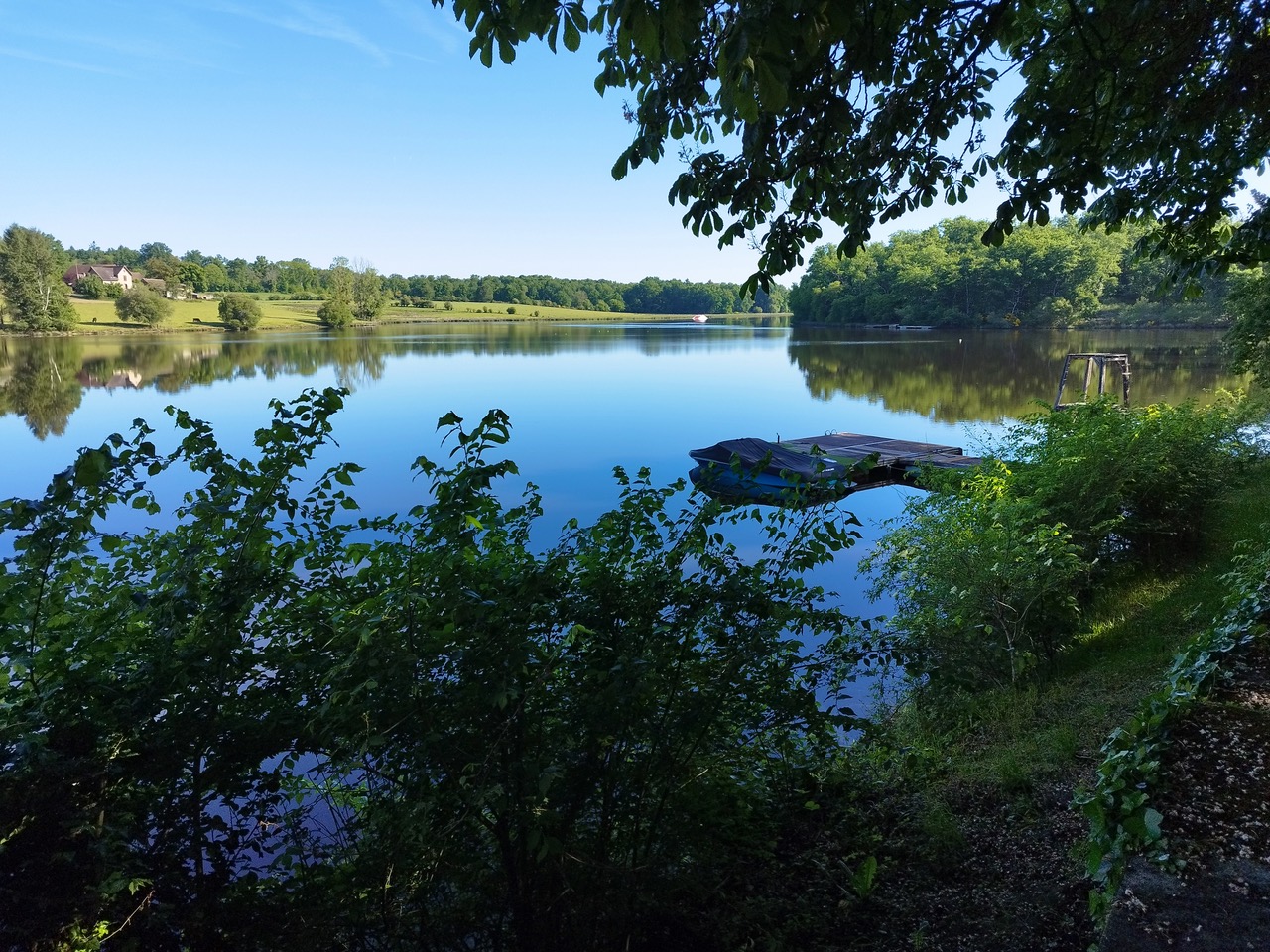 Espace Nautique du lac de Forgeneuve à Meuzac — photo 2
