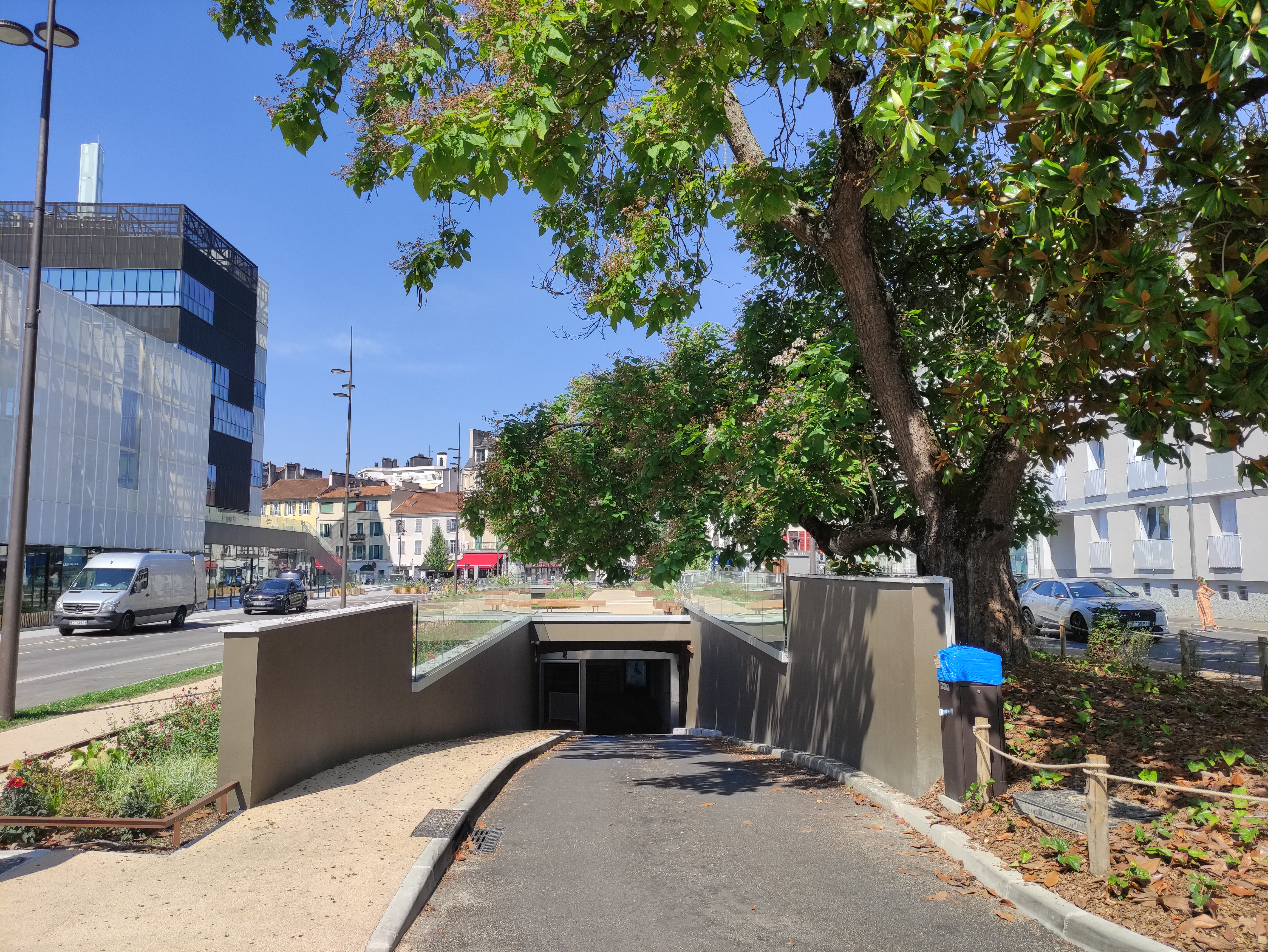 Parking Halles - République (souterrain) — photo 2