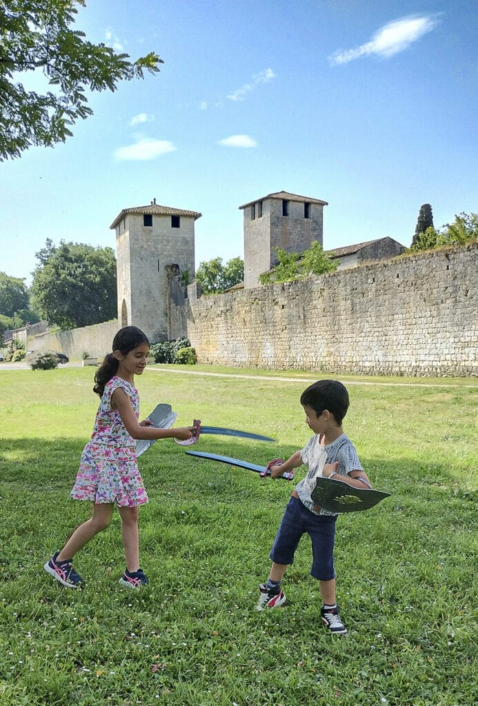 Visite famille de Vianne : le grand tournoi de la bastide