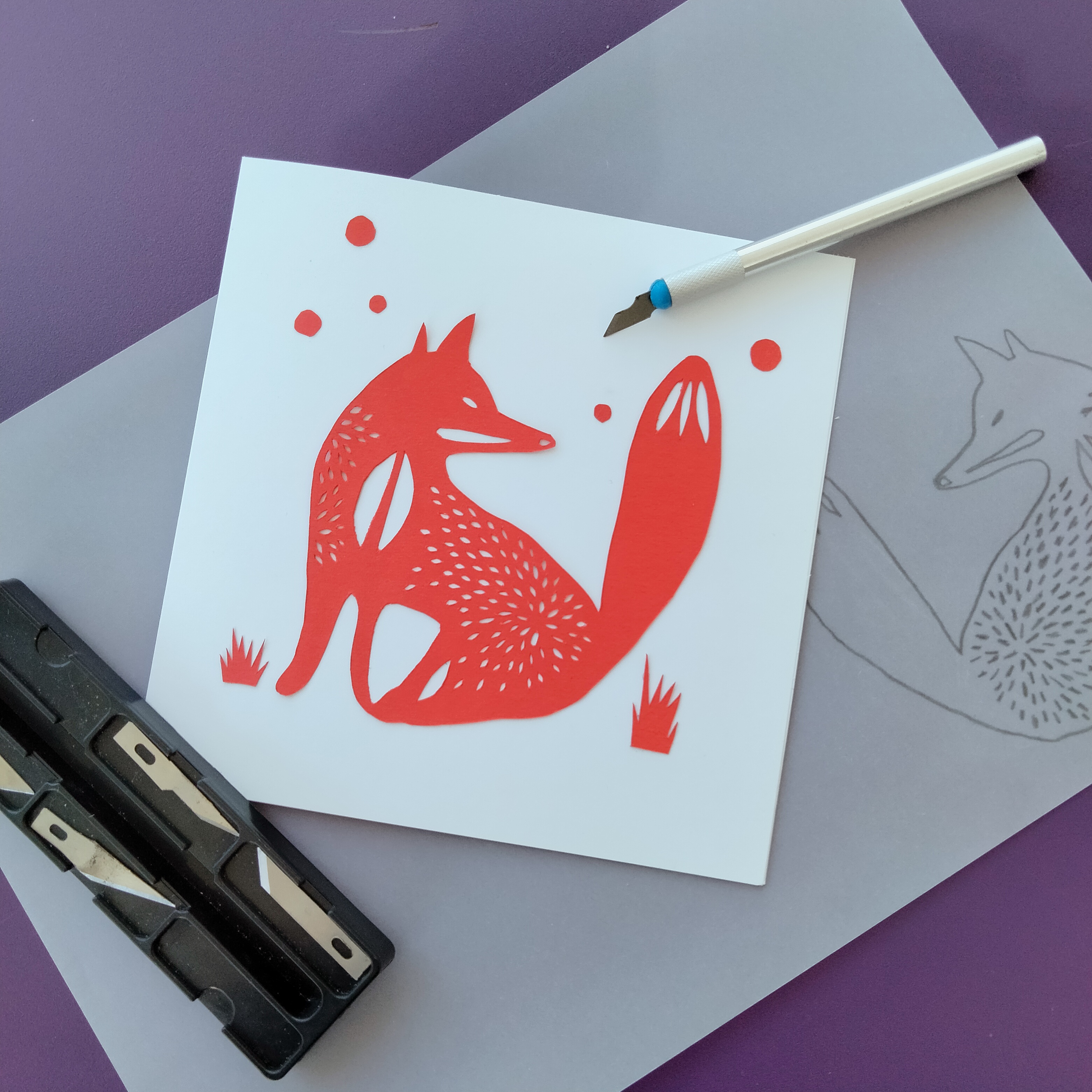 Atelier créatif - Cartes découpées