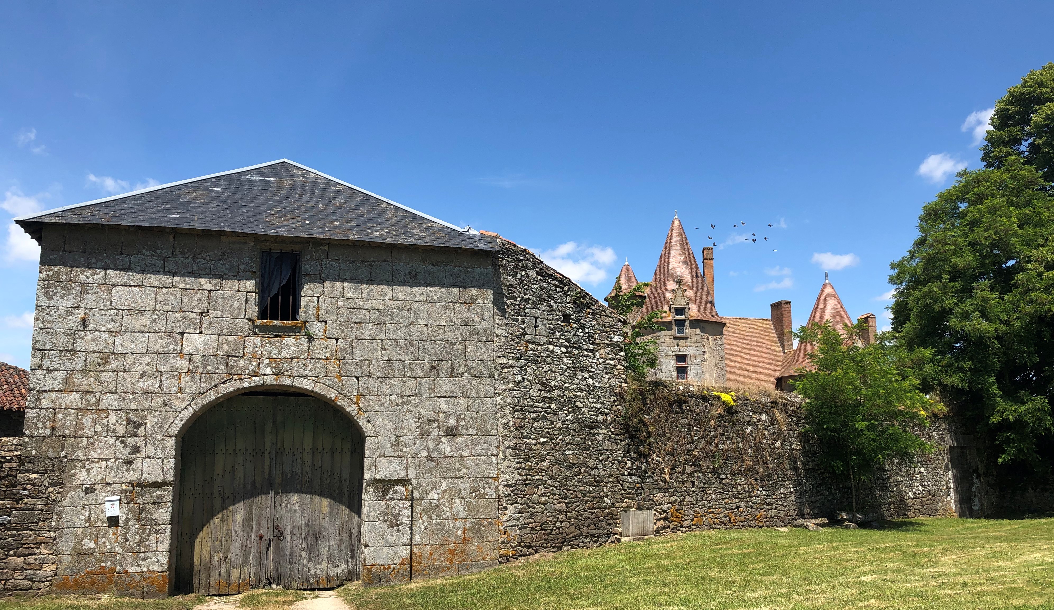 Château de la Chapelle Bertrand, La Chapelle-Bertrand - photo 4