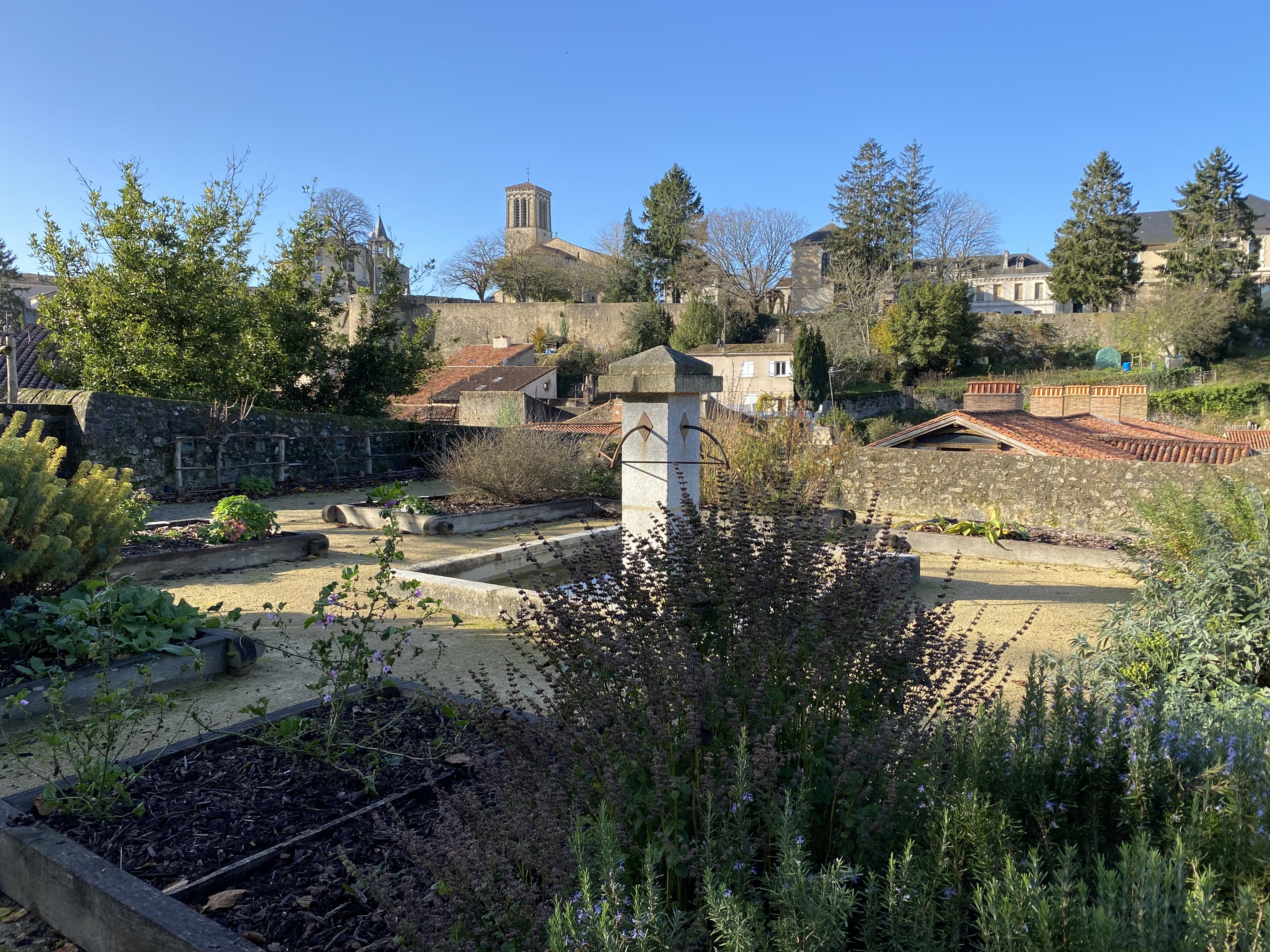 JARDIN FÉROLLE, Parthenay - photo 2
