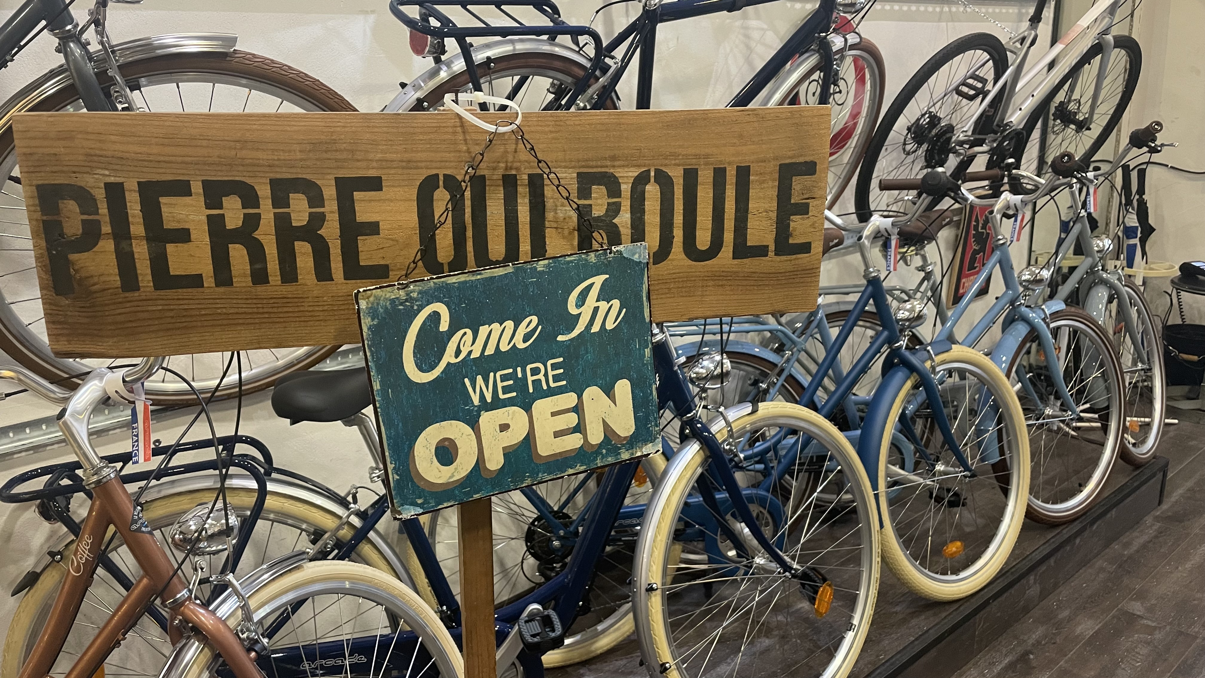 Location de vélos Pierre qui Roule
