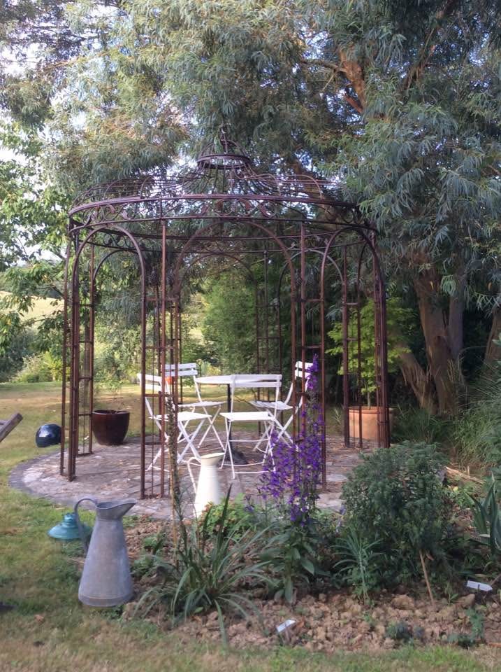 Isidra, au jardin de Termi à Laurède