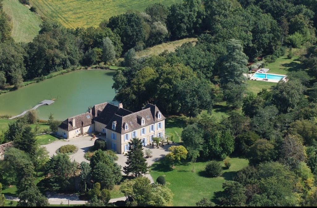 Château Gauthié : Cabane Gite dans les arbres au bord du lac, Monmarvès - photo 4