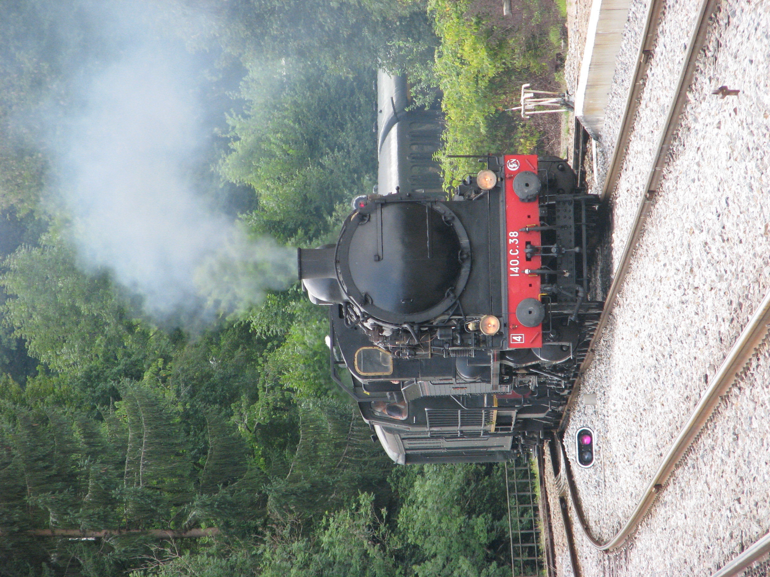 Train touristique à vapeur : Circuit de la Haute vallée de la Vienne, Eymoutiers