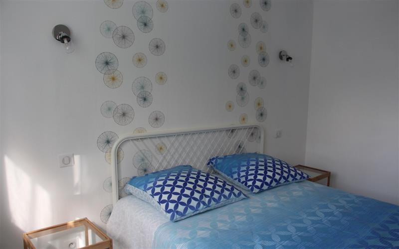 Location 102 Cazeaux 