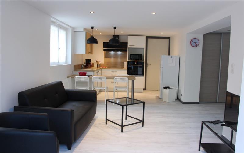 Location 102 Cazeaux 