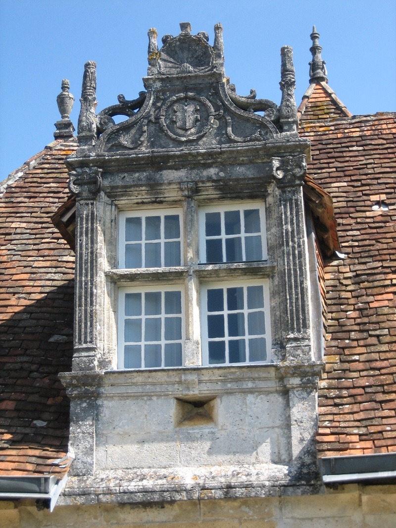 Visites guidées de l'intérieur du château avec présentation de vêtements de haute couture - Châteaux en fête