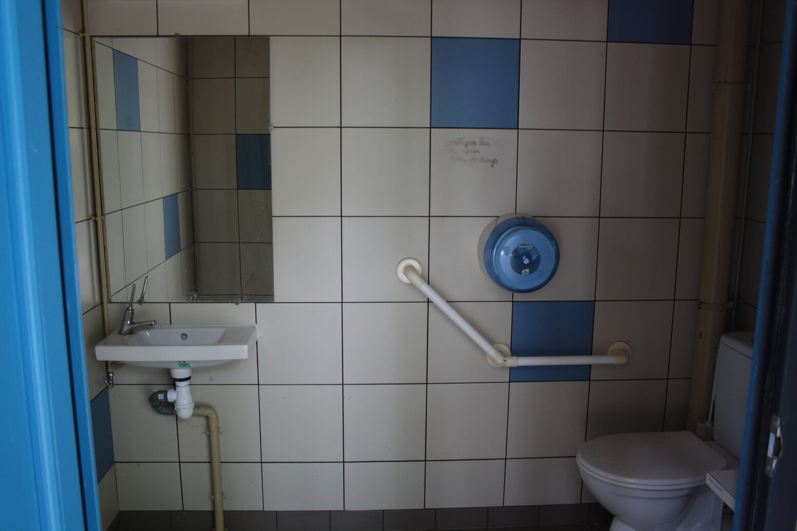 Camping municipal Le Parc, Lezay - photo 4