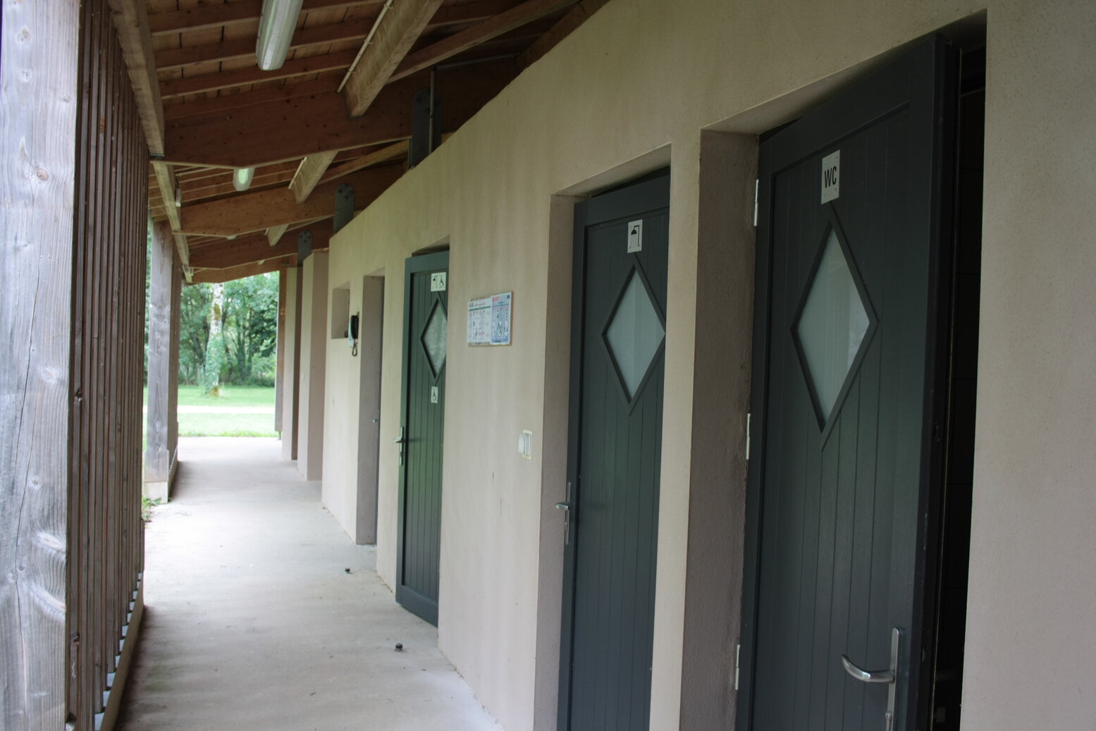 Camping municipal Le Parc, Lezay - photo 9