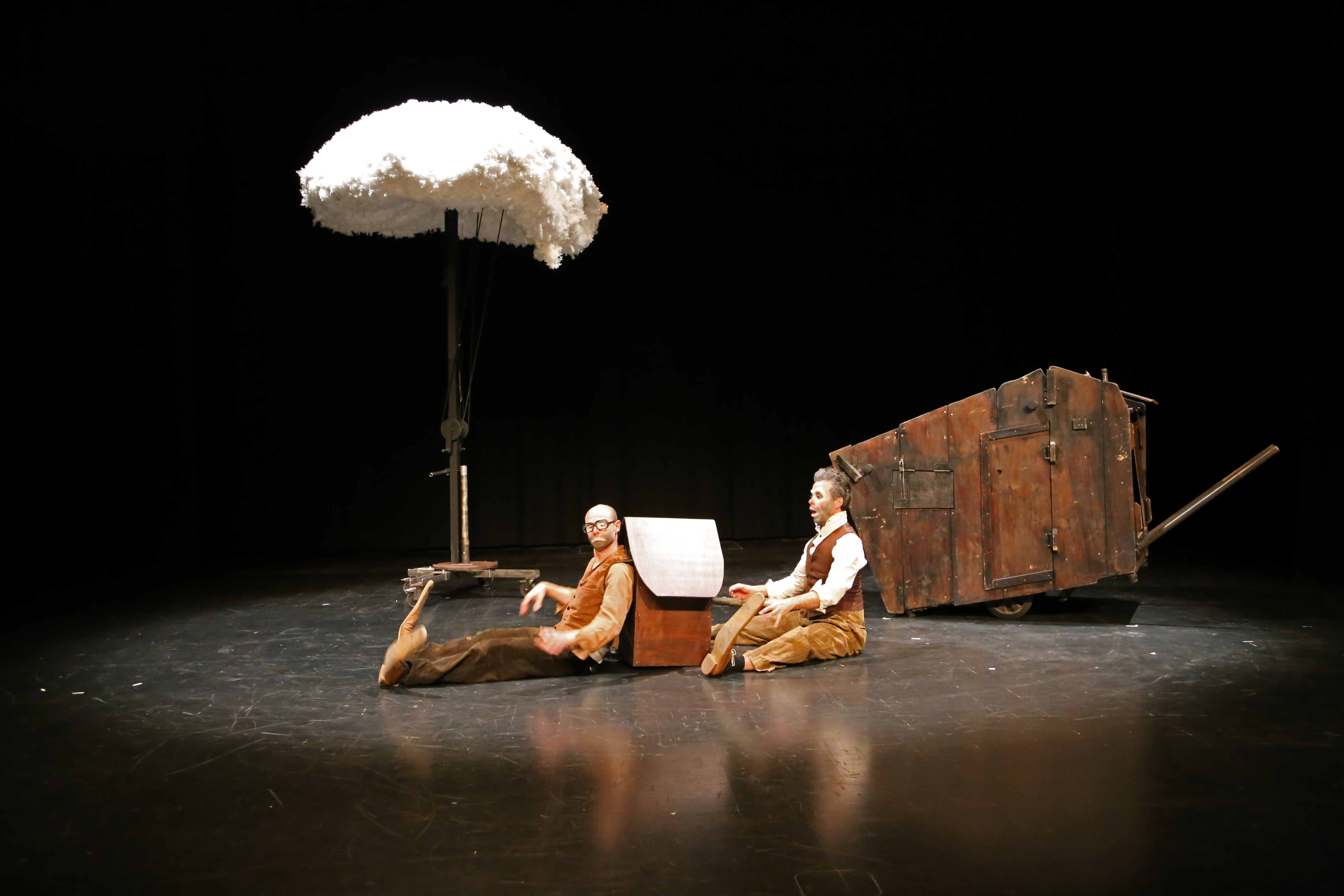 Spectacle - IN PETTO (interno) - Cie Okidok