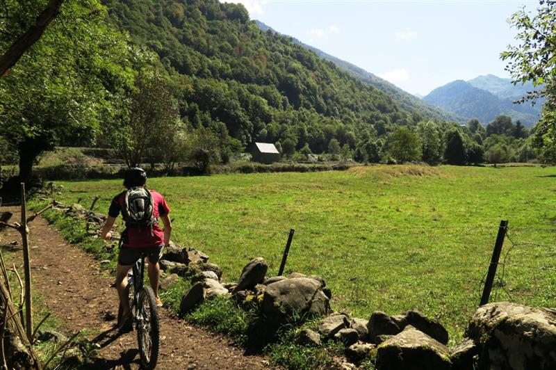 VTT N°67 - Tour Berat-Urdos