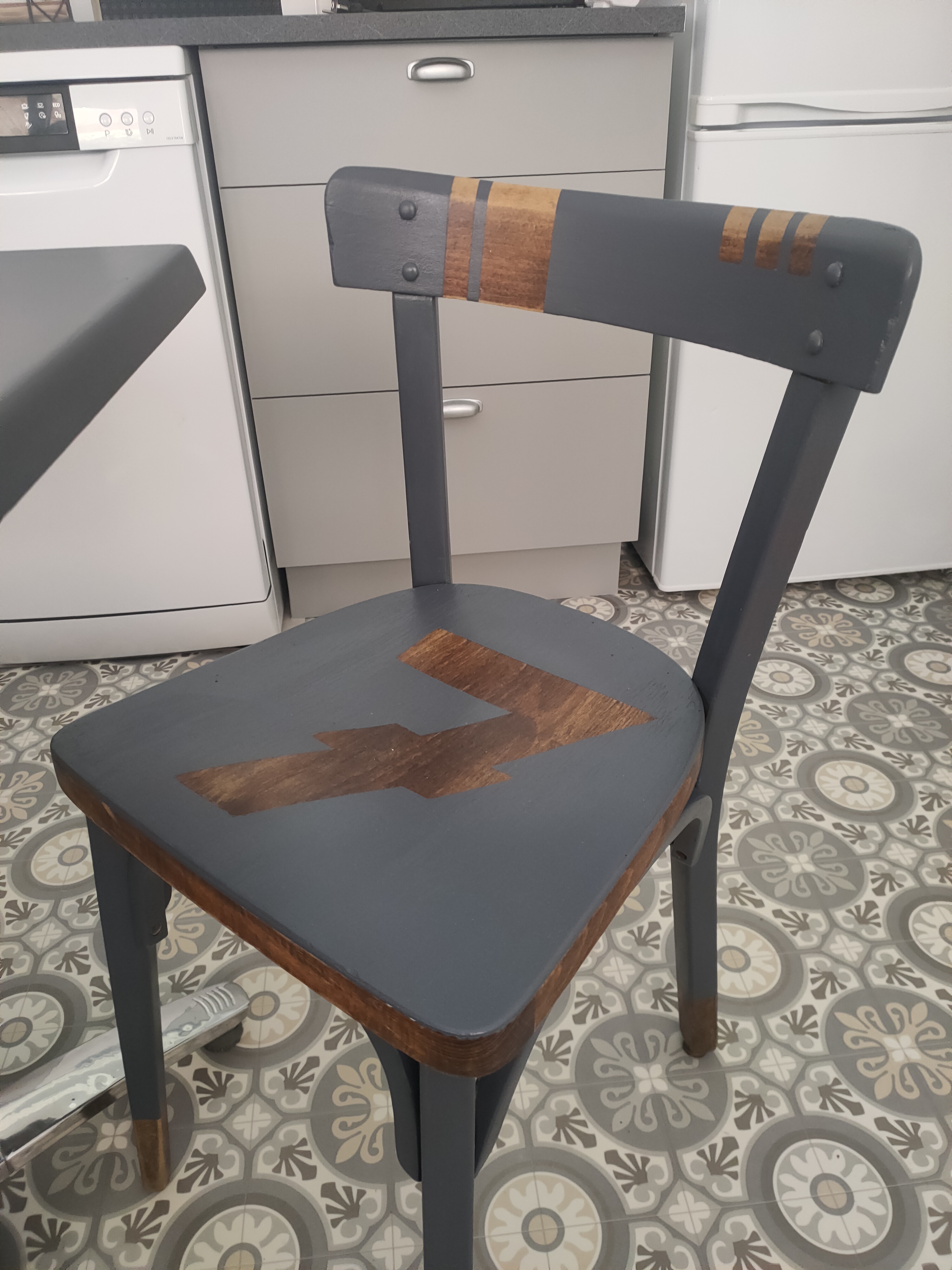 Les vestiaires, Saint-Chamant - photo 2