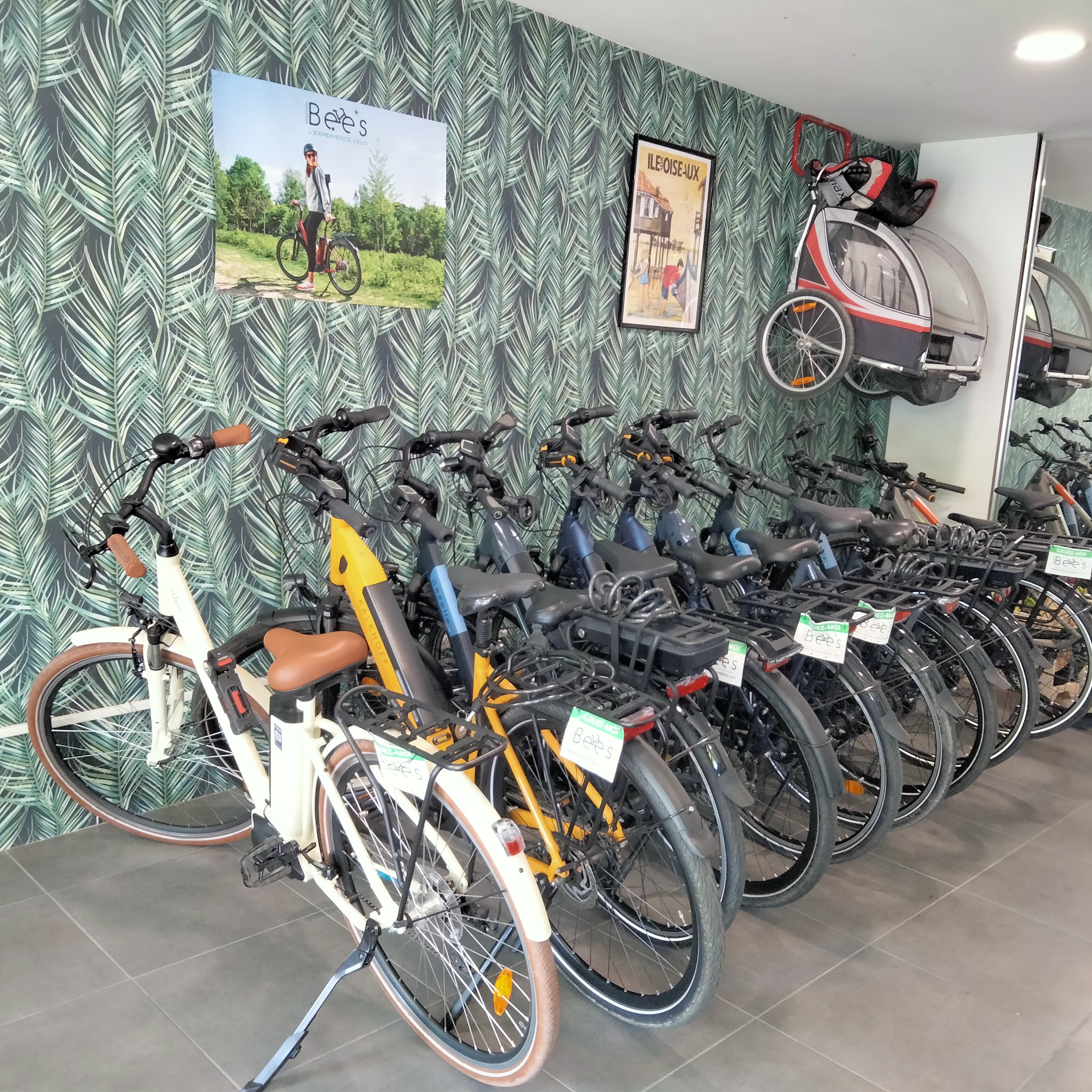 Stations Bee's Gujan