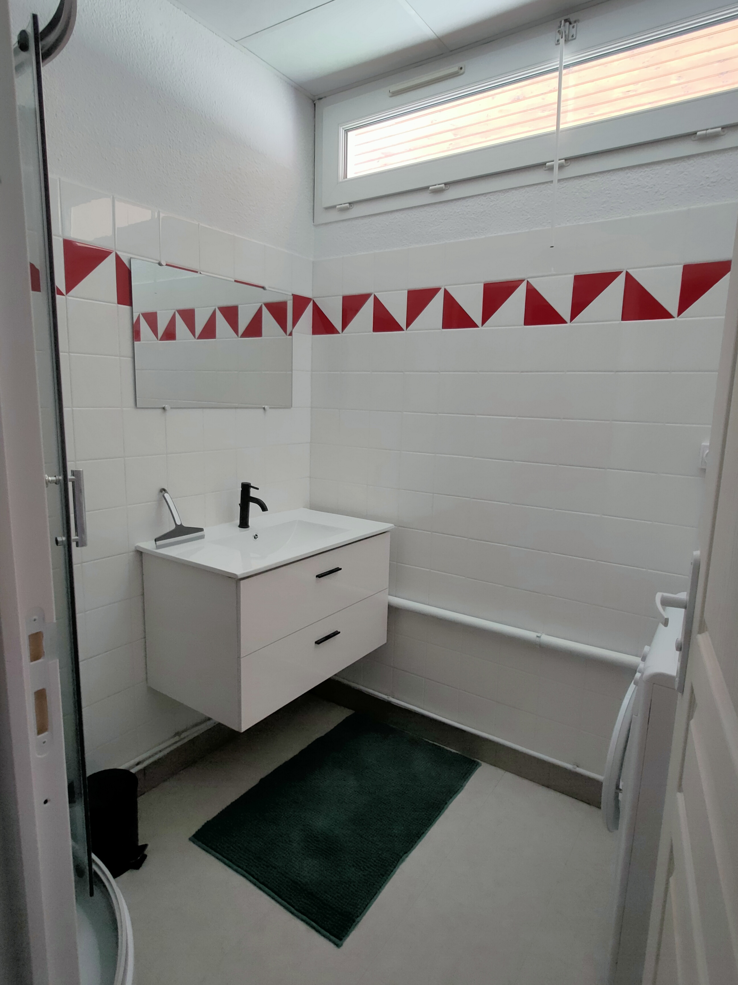 Les vestiaires, Saint-Chamant - photo 7