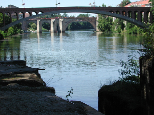 Villeneuve-sur-Lot, la rivière, rive droite, rive gauche