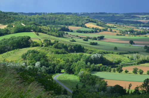 Pech de Berre, points de vue sur les vallées du Lot et de la Garonne