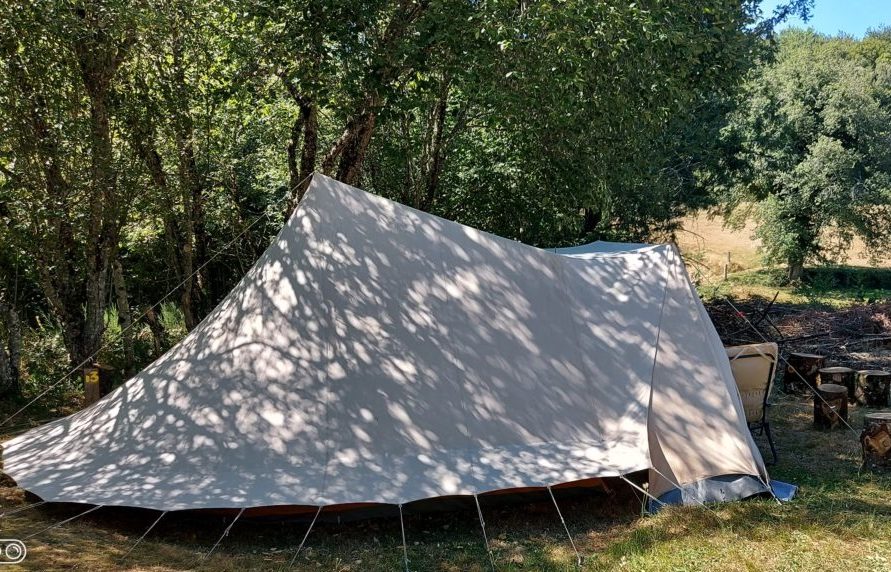 Tentes du camping "Les quatre saisons"