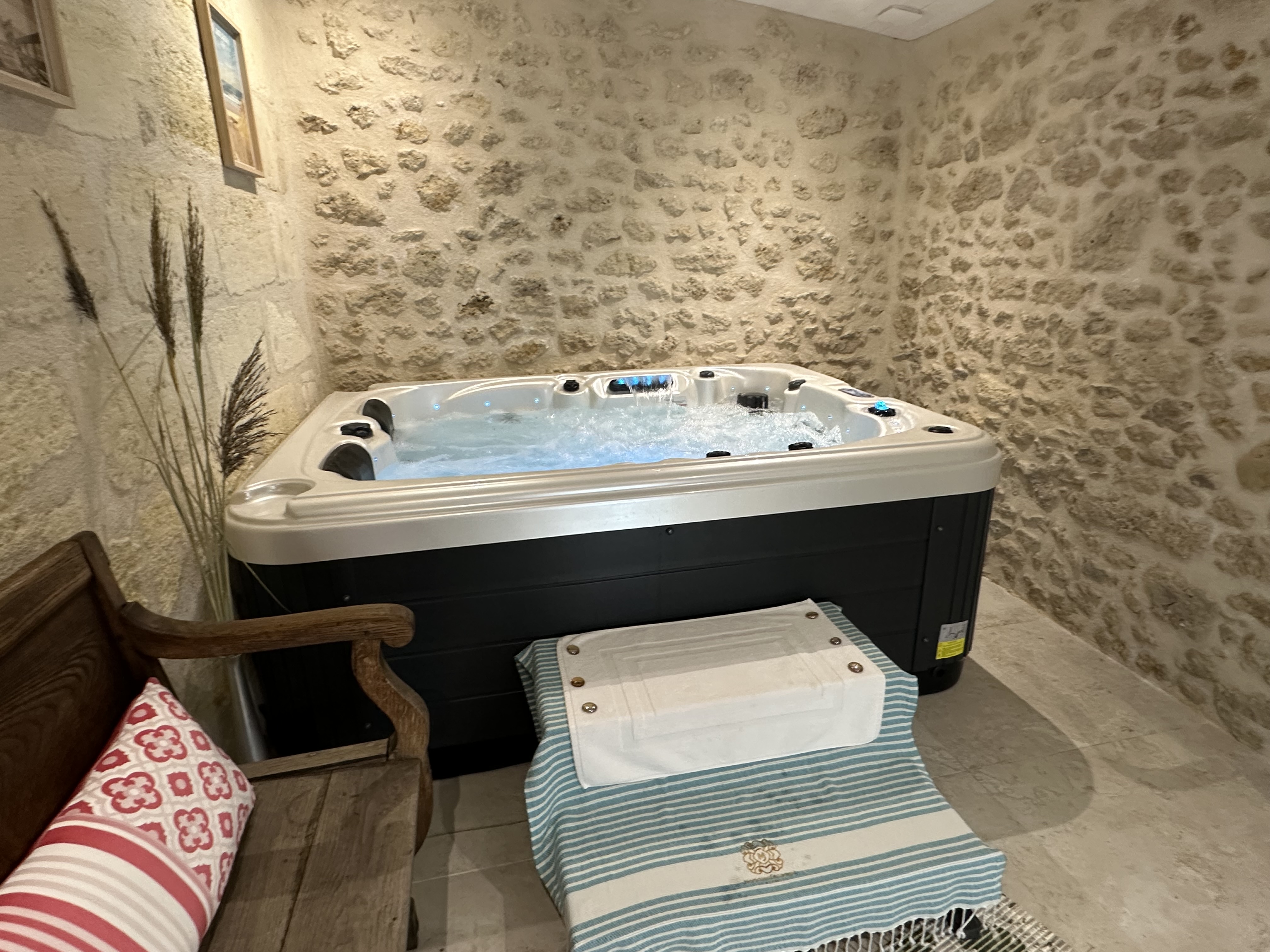 Maison Jéroboam, Saint-Estèphe - photo 12