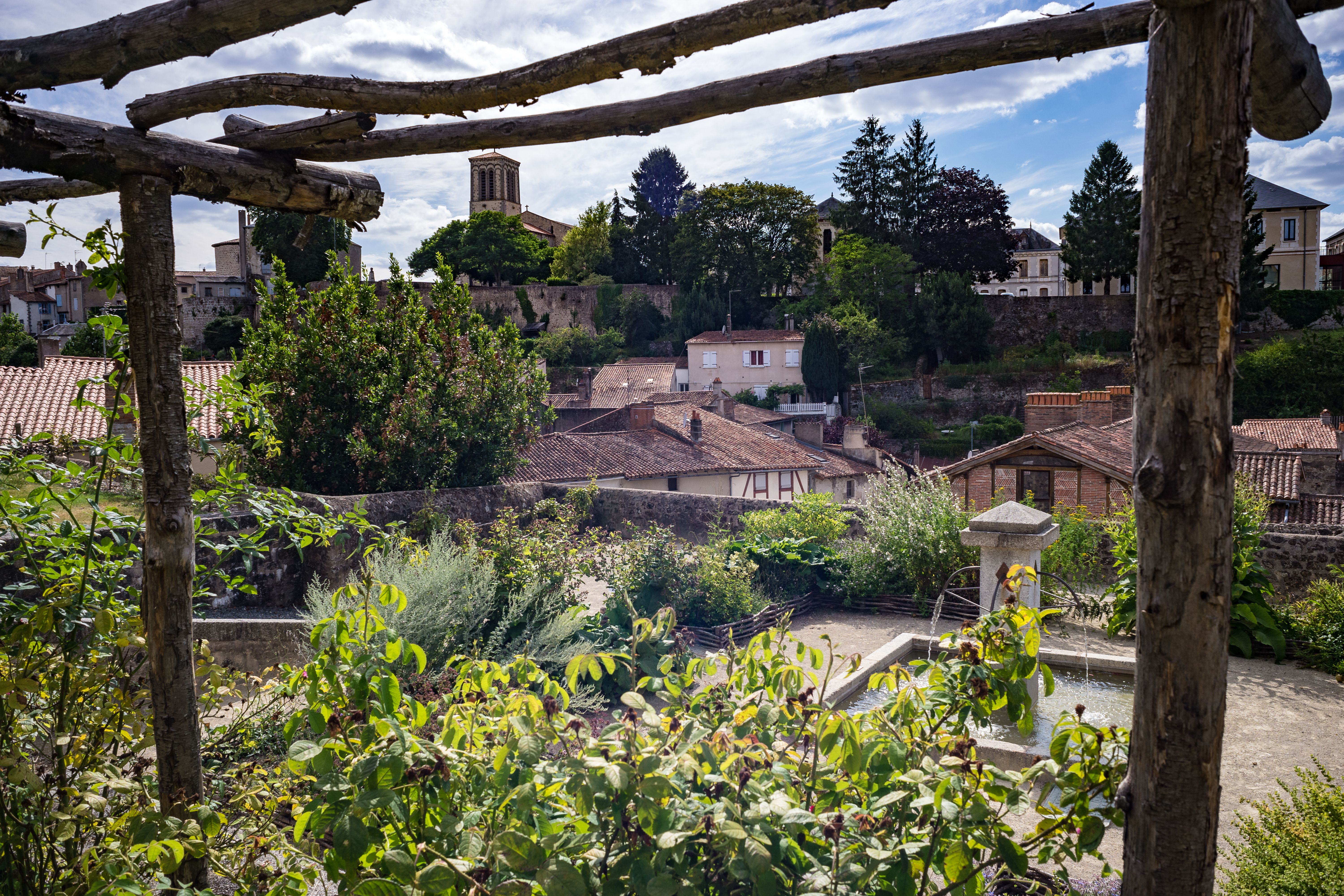 JARDIN FÉROLLE, Parthenay - photo 6