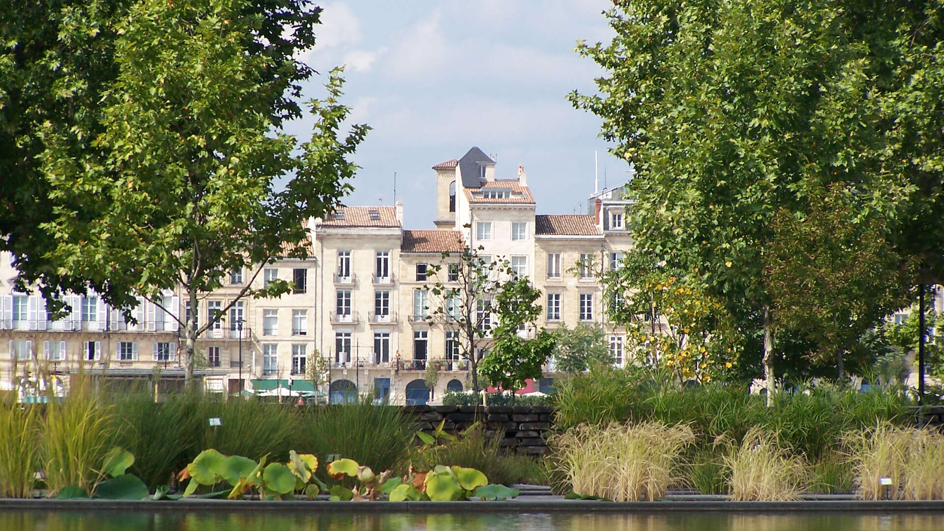 Jardin botanique et ses serres de Bordeaux Bastide