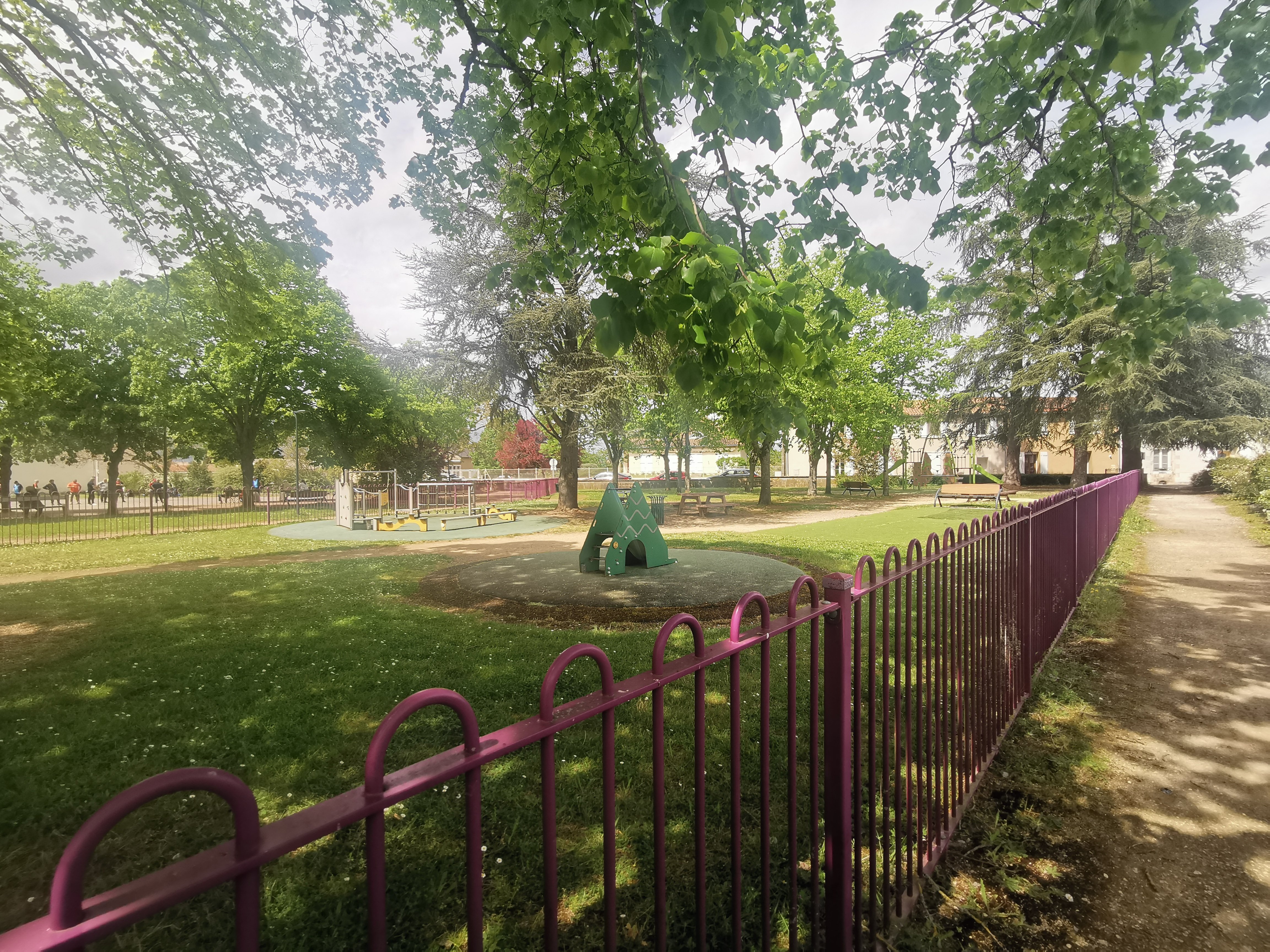 Jardin public Neuville 05_2023