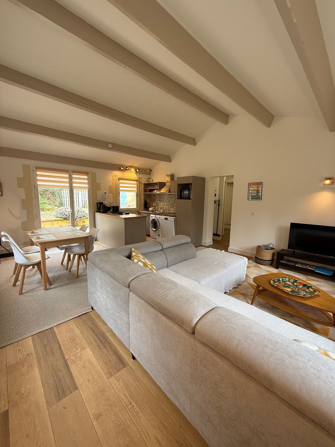 Les Gîtes de la Joubertie - l'Ostal, Salon - photo 7