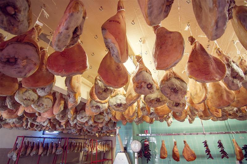 Pierre Ibaialde Artisan du jambon à Bayonne