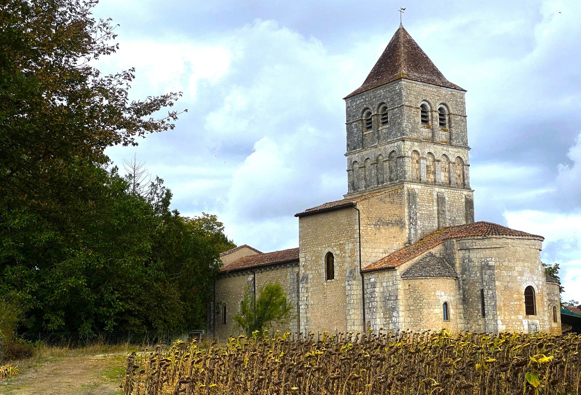 Boucle Romane, Javerlhac-et-la-Chapelle-Saint-Robert - photo 4