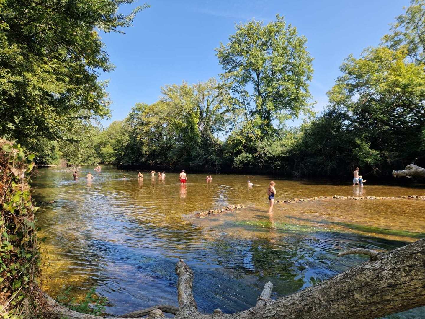 Camping Au Fil de l'Eau, Antonne-et-Trigonant - photo 11