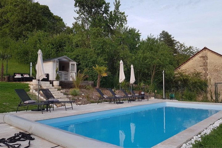 Madame Aleksandra LAMB "Villa Sienna"