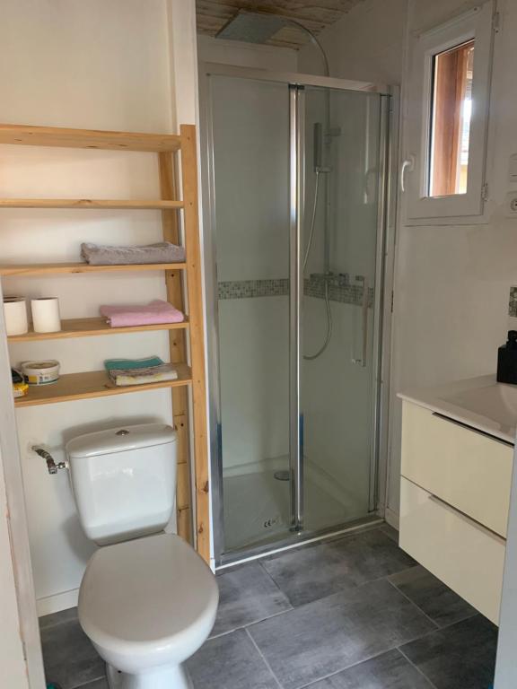 Le chalet au bord des pistes, Sainte-Hélène