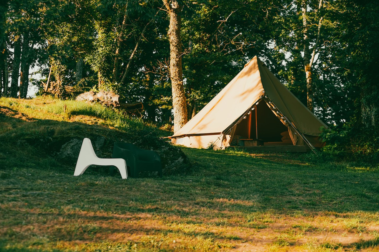 Le Noyer : Bell tente