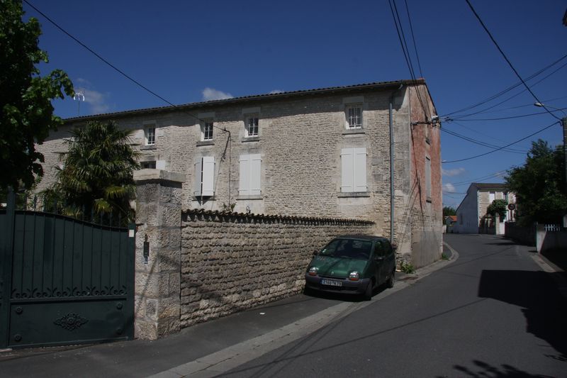 Ancien café-guinguette "Le Robinson" et sa traditionnelle "Balade aux oeufs durs et aux pissenlits", Niort - photo 2
