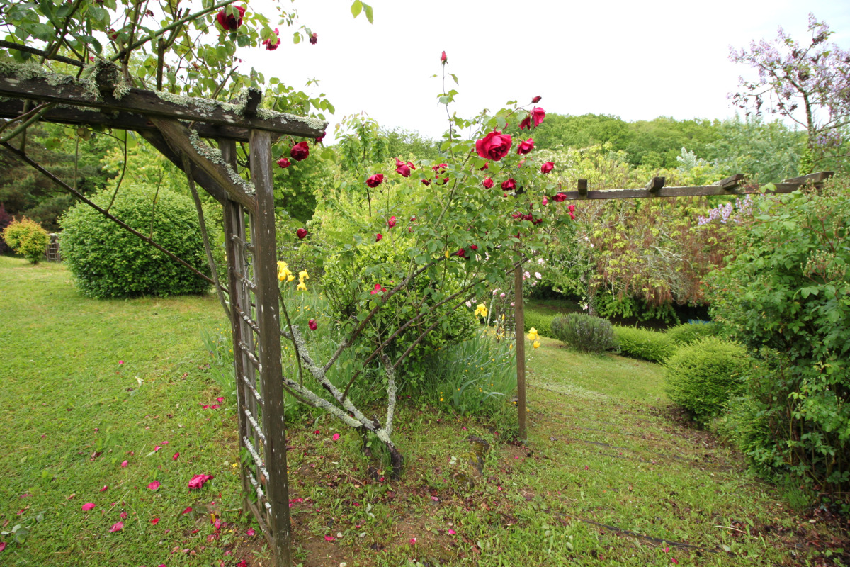 La Maison de Lassagne - Les Iris, Saint-André-d'Allas