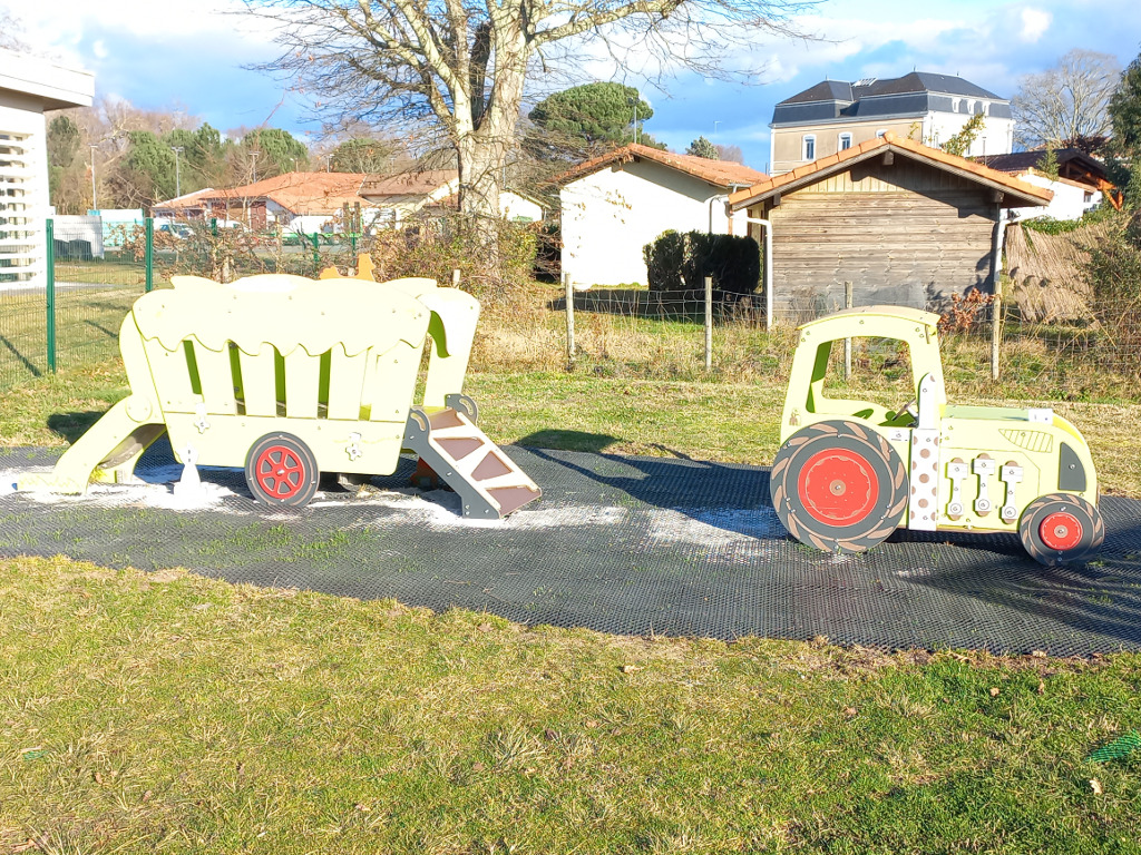 Aire de jeux pour enfants, Lit-et-Mixe