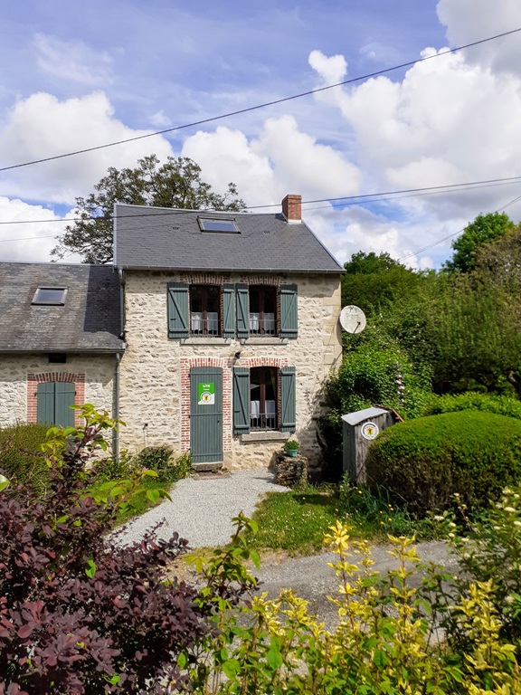 LA VIEILLE MAISON