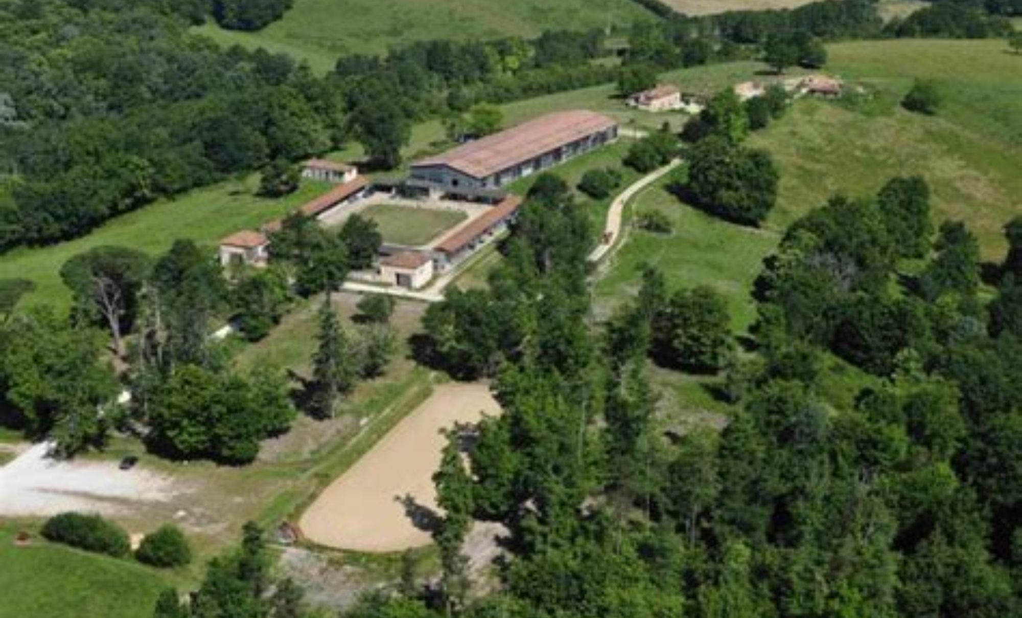 Centre equestre de bourrou